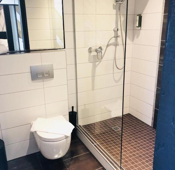 غرفة تنفيذية, Am Schloss