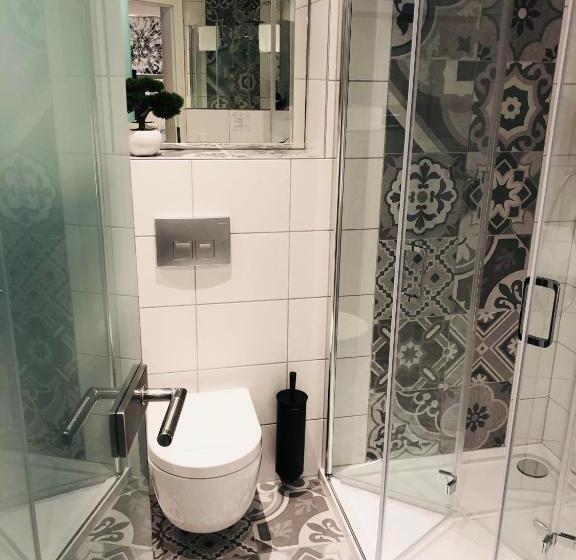 غرفة ديلوكس, Am Schloss