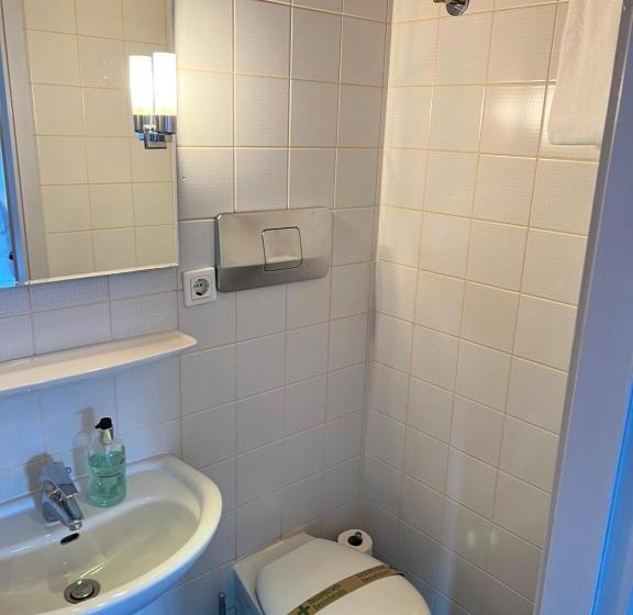 スタンダードシングルルーム, Bitzer Backnang