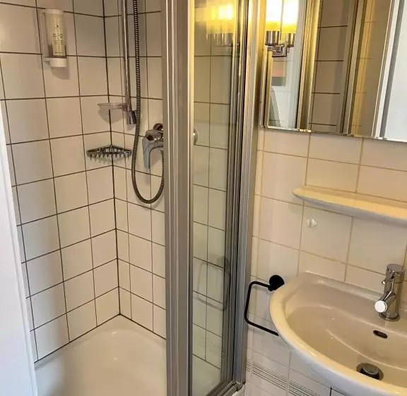 エコノミーシングルルーム, Bitzer Backnang