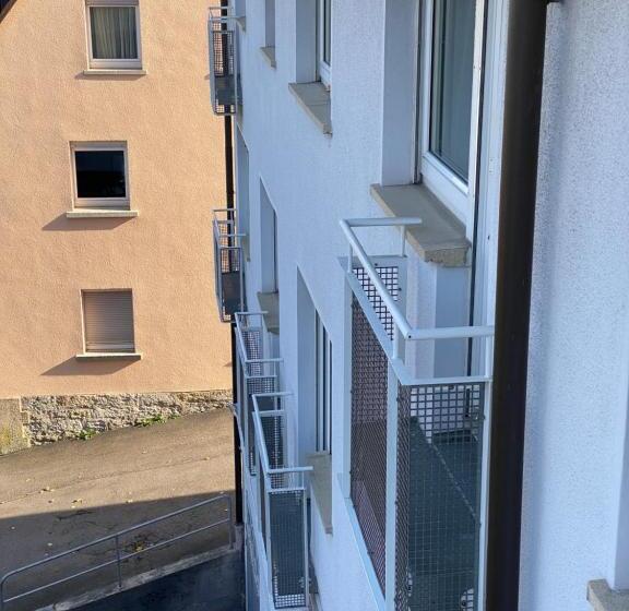 エコノミーシングルルーム, Bitzer Backnang