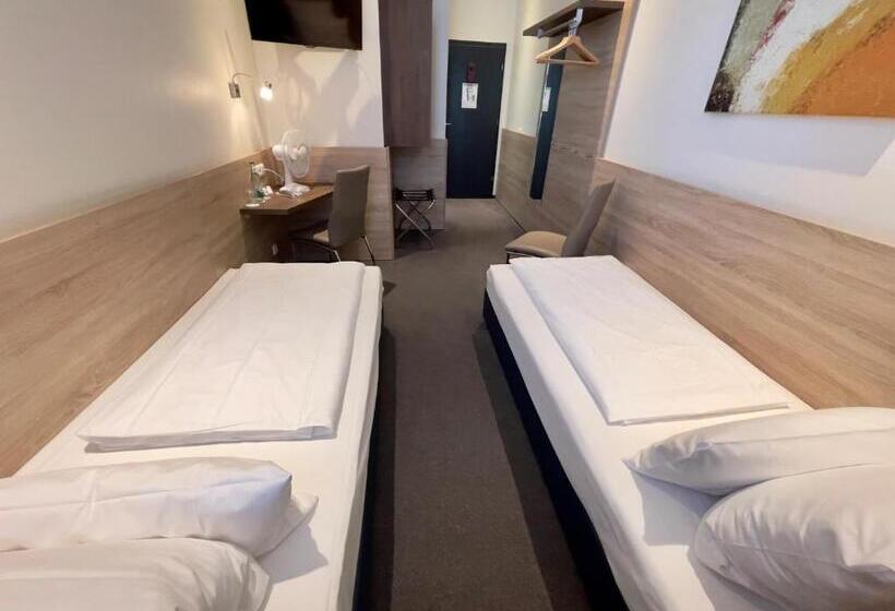 스탠다드 룸, Central