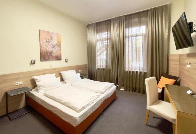 스탠다드 룸, Central