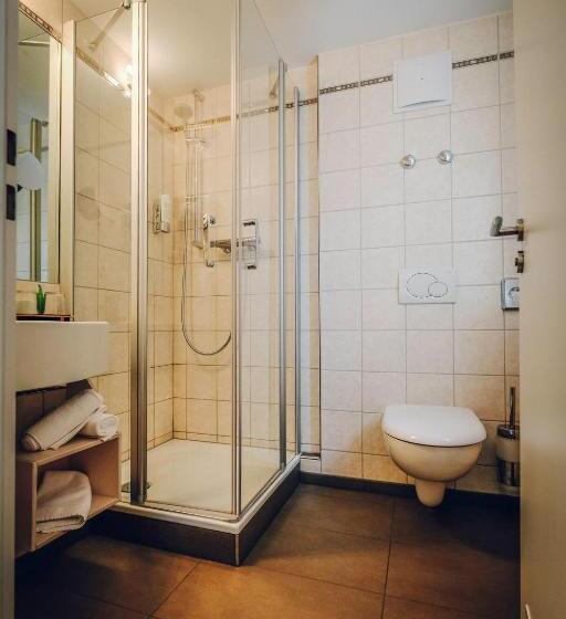 غرفة قياسية داخلية, Europa