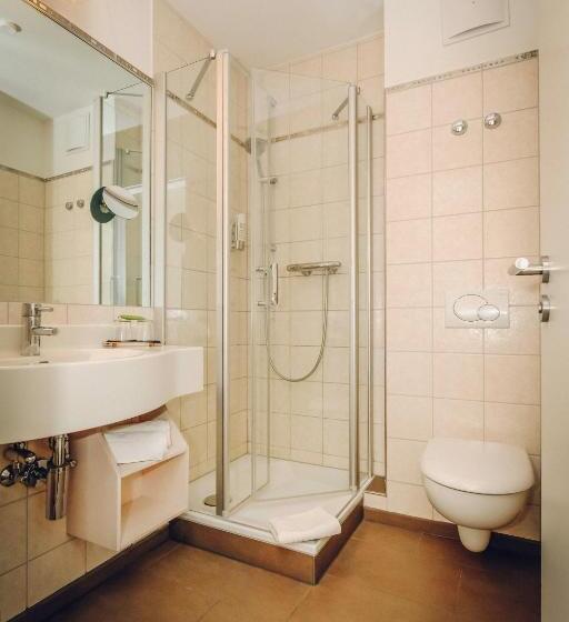 غرفة سوبيريور, Europa