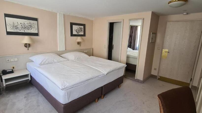 标准间, Garni  Am Ellinger Tor