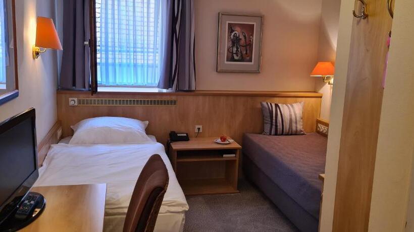 标准单人间, Garni  Am Ellinger Tor