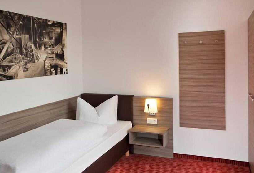 标准单人间, Grüner Baum