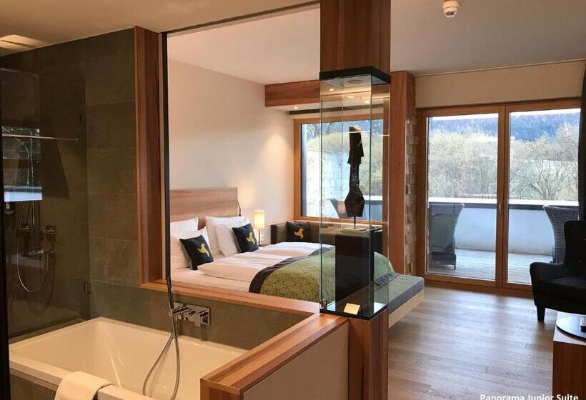 סוויטת ג'וניור עם מרפסת, Klosterhof – Alpine Hideaway & Spa