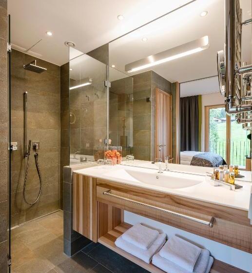 סוויטה עם ג'קוזי, Klosterhof – Alpine Hideaway & Spa