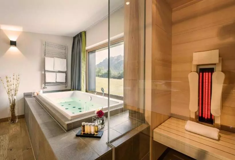 ハイドロマッサージバス付きスイート, Klosterhof – Alpine Hideaway & Spa
