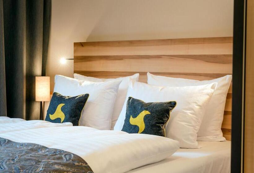 חדר סטנדרט מותאם לאדם עם מוגבלויות, Klosterhof – Alpine Hideaway & Spa