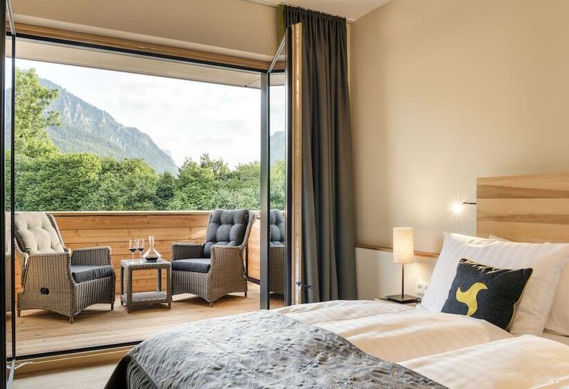 סוויטת ג'וניור נוף הרים, Klosterhof – Alpine Hideaway & Spa