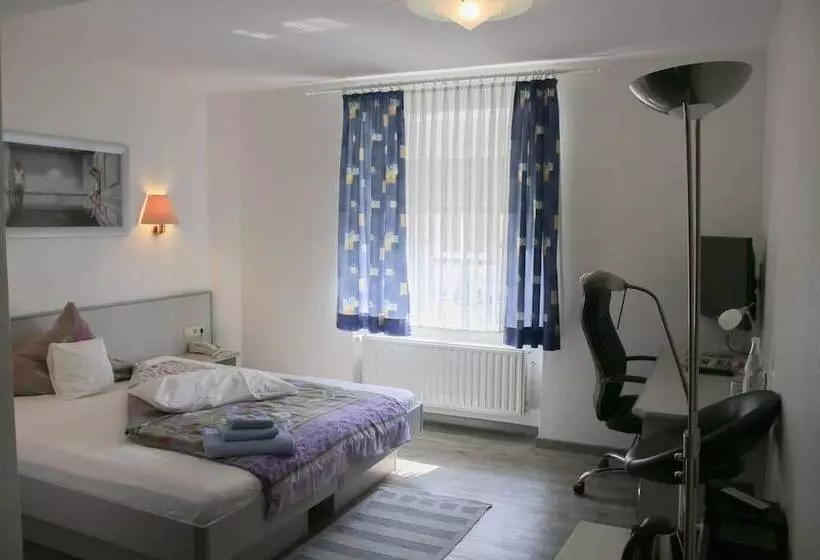 اتاق راحتی یک تخته, Landgasthaus Bonn