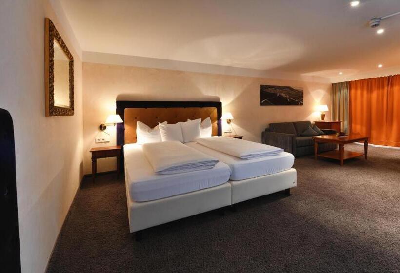 高级大房间, Rebenhof