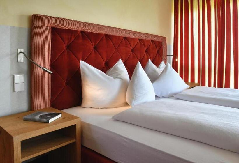 豪华房间, Rebenhof