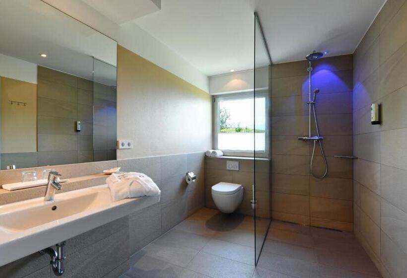 豪华房间, Rebenhof