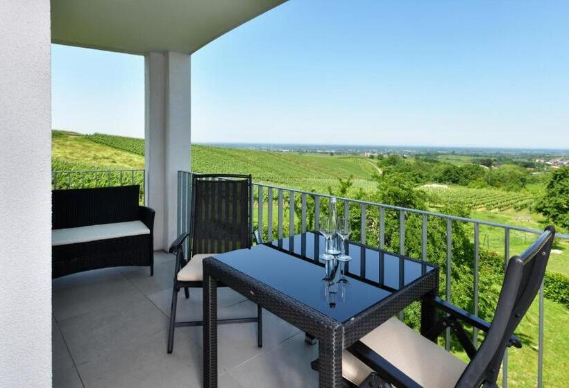 小型套房, Rebenhof