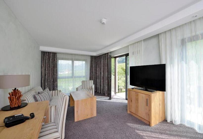 高级大房间, Rebenhof