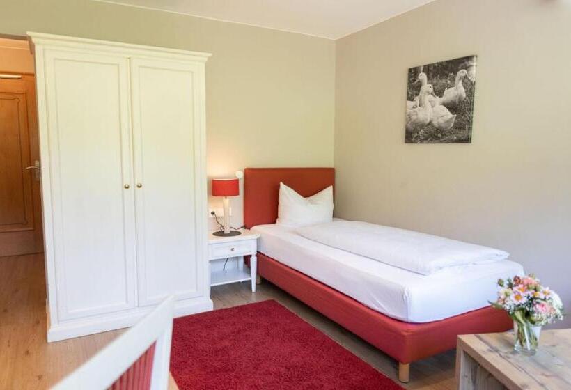 舒适型单人间, Rebenhof