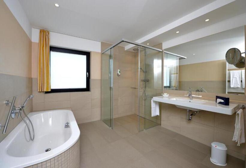 小型套房, Rebenhof