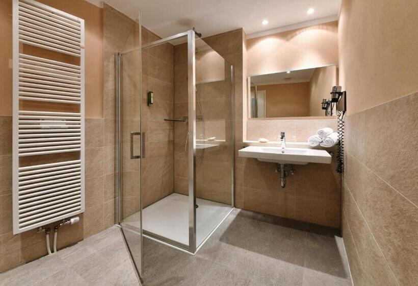 舒适型房间, Rebenhof