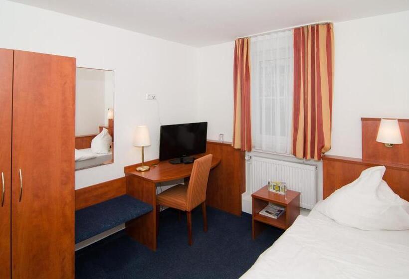 Номер Стандарт Индивидуальный, Restaurant Taormina