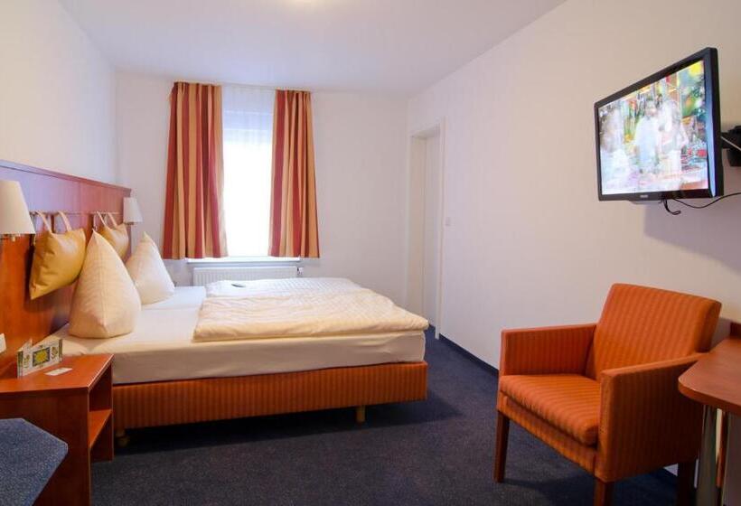 Номер Стандарт, Restaurant Taormina