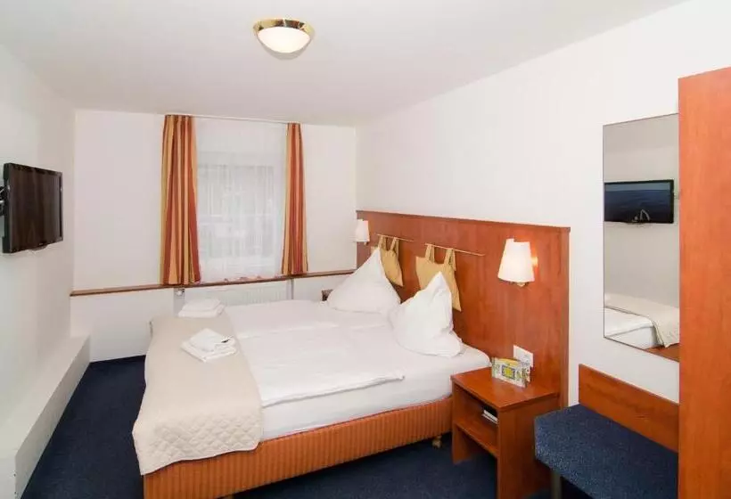Standard Room, Restaurant Taormina
