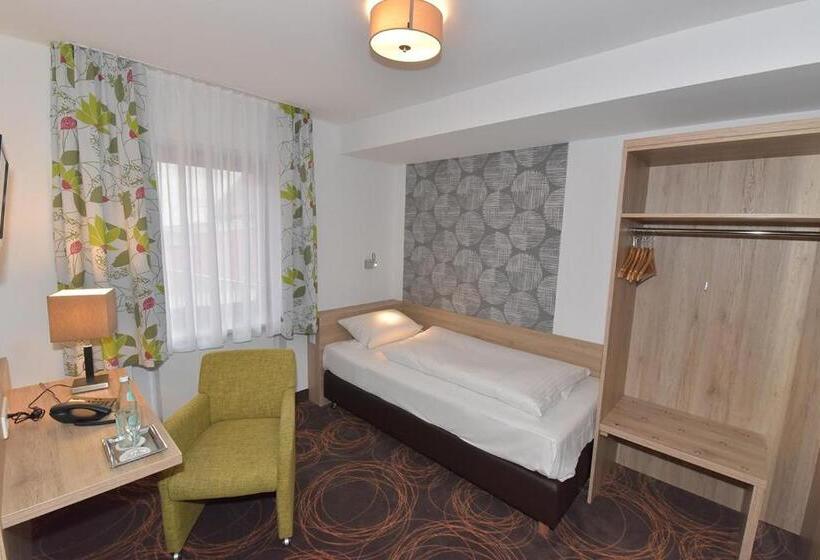 غرفة قياسية فردية, Weisses Lamm