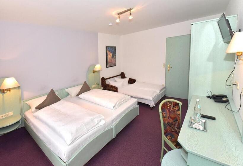 غرفة عائلية, Weisses Lamm