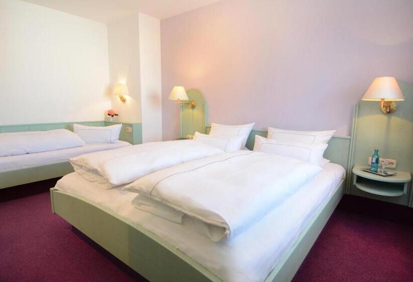 جناح جونيور مزوَّد بشرفة, Weisses Lamm