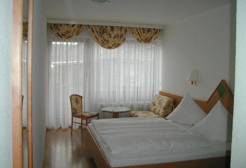 Номер Стандарт, & Gästehaus Krone