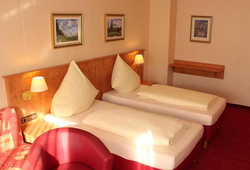 חדר סטנדרט עם מרפסת, Stadthotel Augsburg