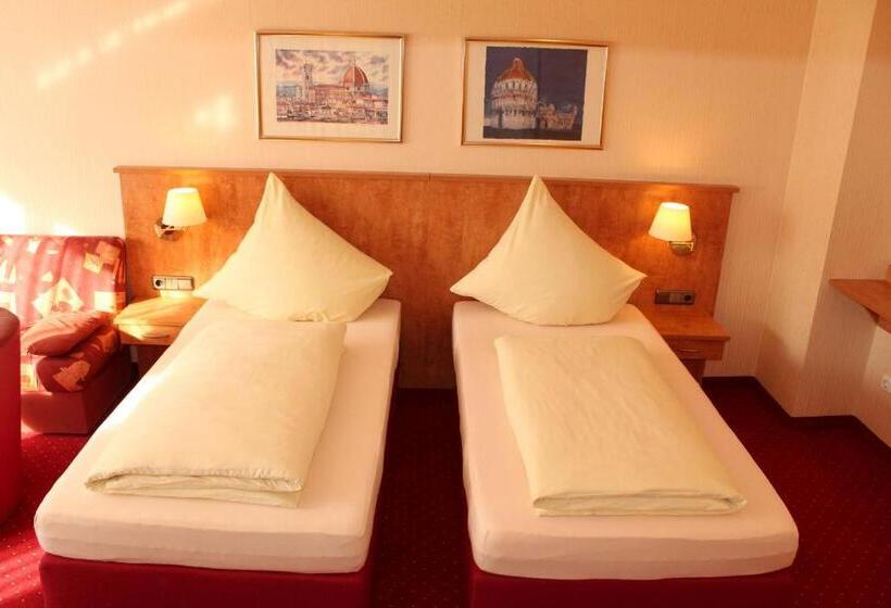 חדר סטנדרט עם מרפסת, Stadthotel Augsburg