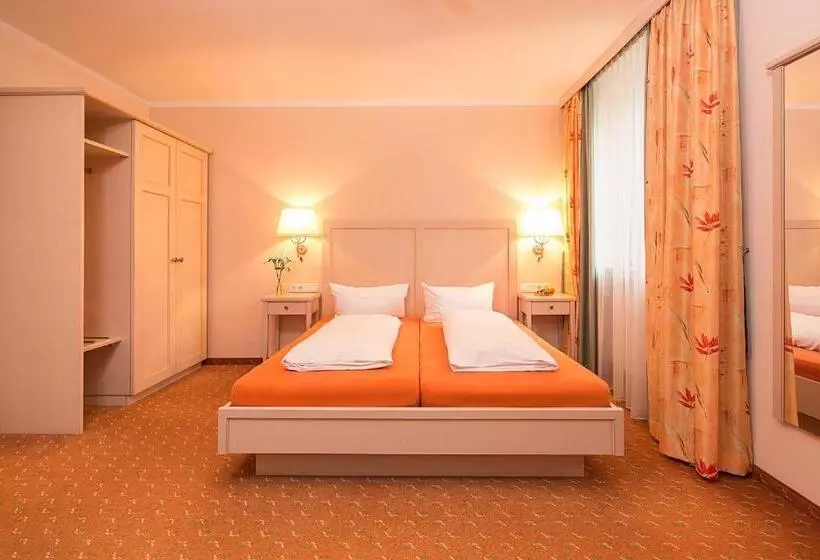 Camera Standard, Villa Arborea