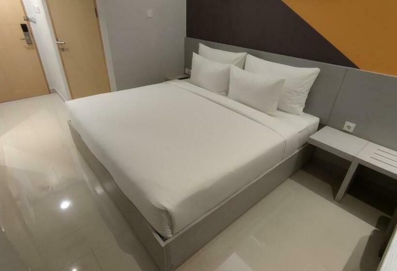 带大床的高级房间, Agogo Downtown Hotel Surabaya