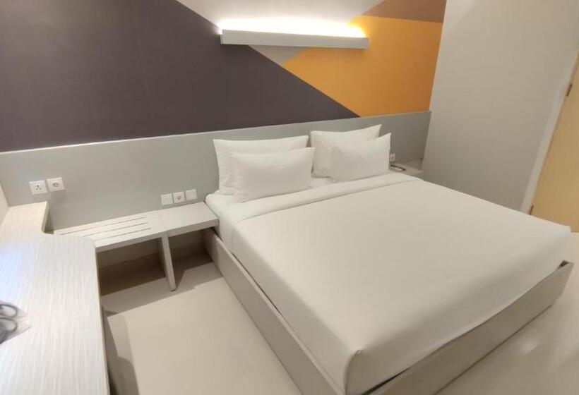 带大床的豪华间, Agogo Downtown Hotel Surabaya