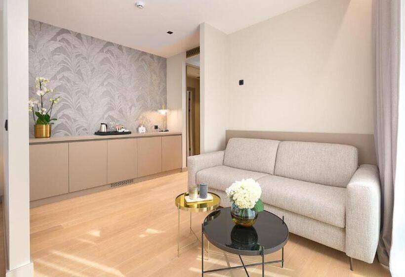 סוויטת ג'וניור עם מרפסת, Boutique Hotel Porto