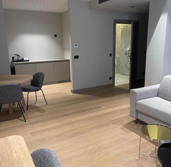 חדר סטנדרט מותאם לאדם עם מוגבלויות, Boutique Hotel Porto