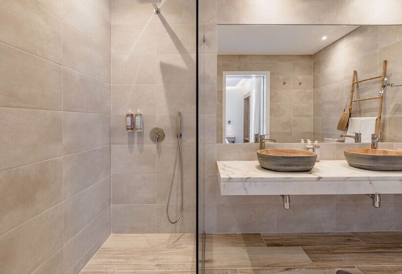 جناح عائلي, Sleep & Nature