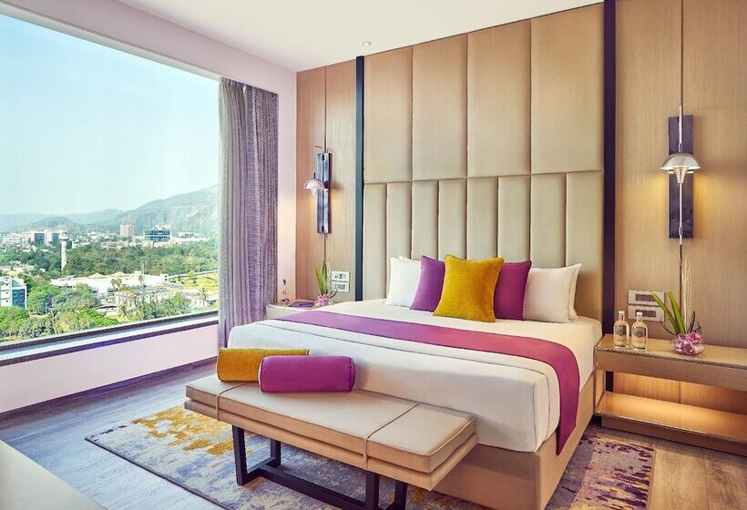 Suite, Vivanta Navi Mumbai Turbhe