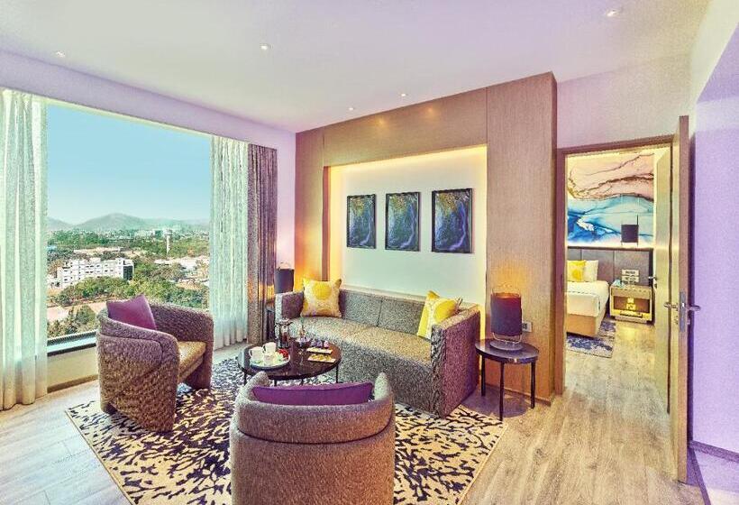 Люкс, Vivanta Navi Mumbai Turbhe