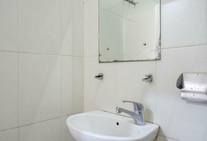 חדר סטנדרט, Reddoorz Plus @ Hotel Asih Uny