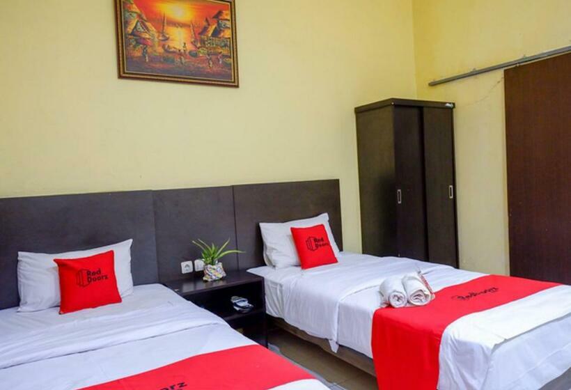 חדר סטנדרט, Reddoorz Plus @ Hotel Asih Uny