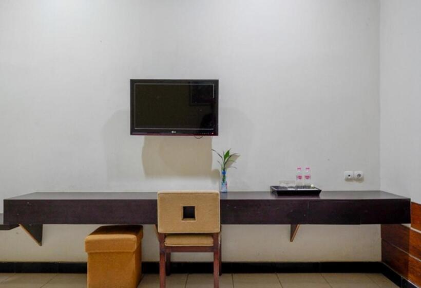 חדר משפחתי, Reddoorz Plus @ Hotel Asih Uny