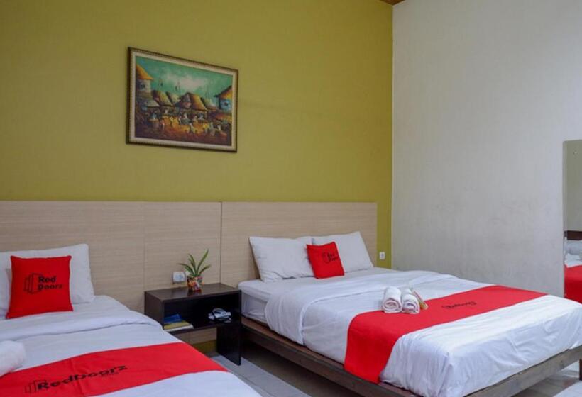 חדר משפחתי, Reddoorz Plus @ Hotel Asih Uny