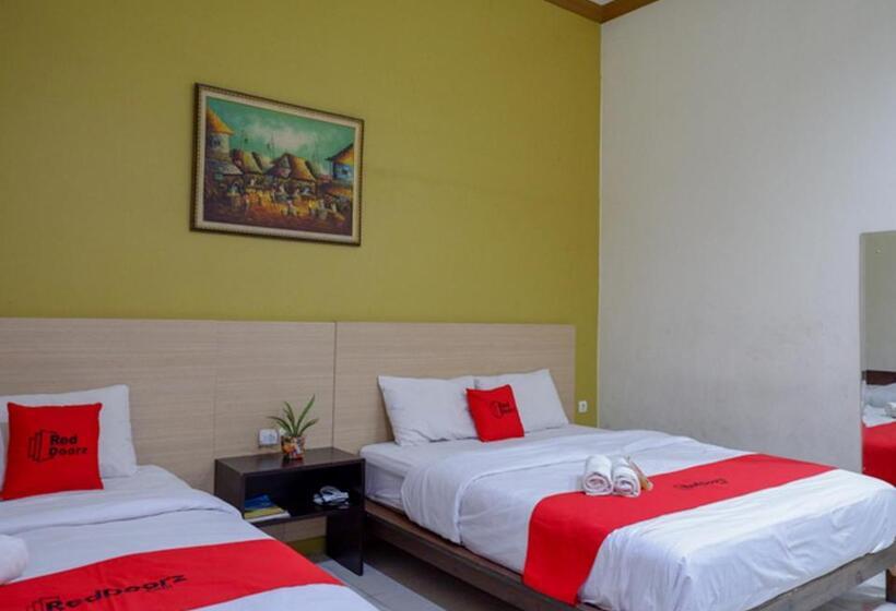 חדר משפחתי, Reddoorz Plus @ Hotel Asih Uny