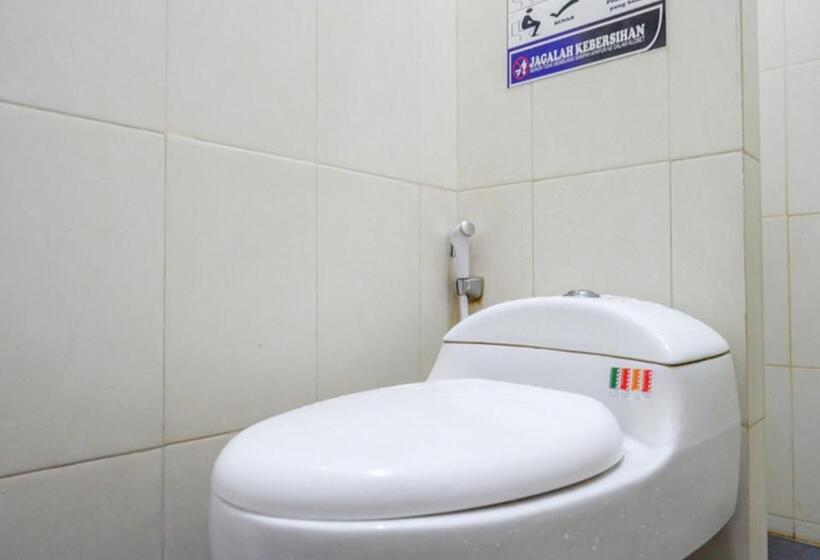 חדר משפחתי, Reddoorz Plus @ Hotel Asih Uny