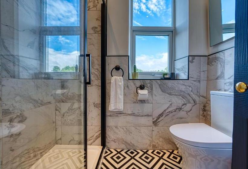 デラックススタジオ, Haworth Heights   An Amazing Aparthotel!